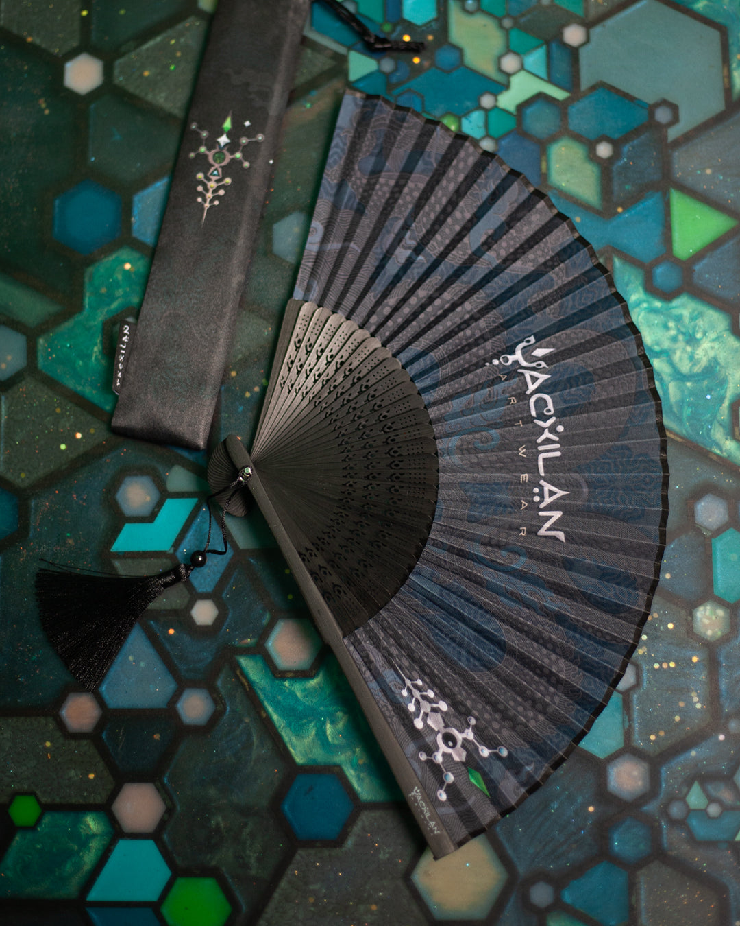 Hand Fan / Bamboo - DRAGONS